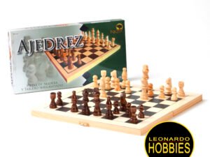 Juegos de Mesa, Juegos tradicionales, Juegos de Mesa Rosario, Bisonte Juegos de Mesa, Bisonte Las Vegas, Juegos Bisonte Rosario, Leonardo Hobbies Rosario, Ajedrez de Madera Rosario, Ajedrez, Juego de Ajedrez, Ajedrez buena calidad, Ajedrez de Plastico, Ajedrez Piezas plasticas, Juegos clasicos, Leonardo Hobbies Rosario