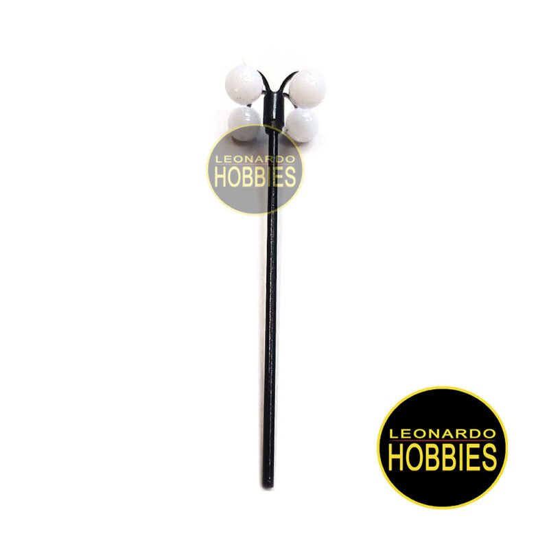 Luces Para Plazas (Cuatro Farolas) Escala 1/50 Gonzalez GON039